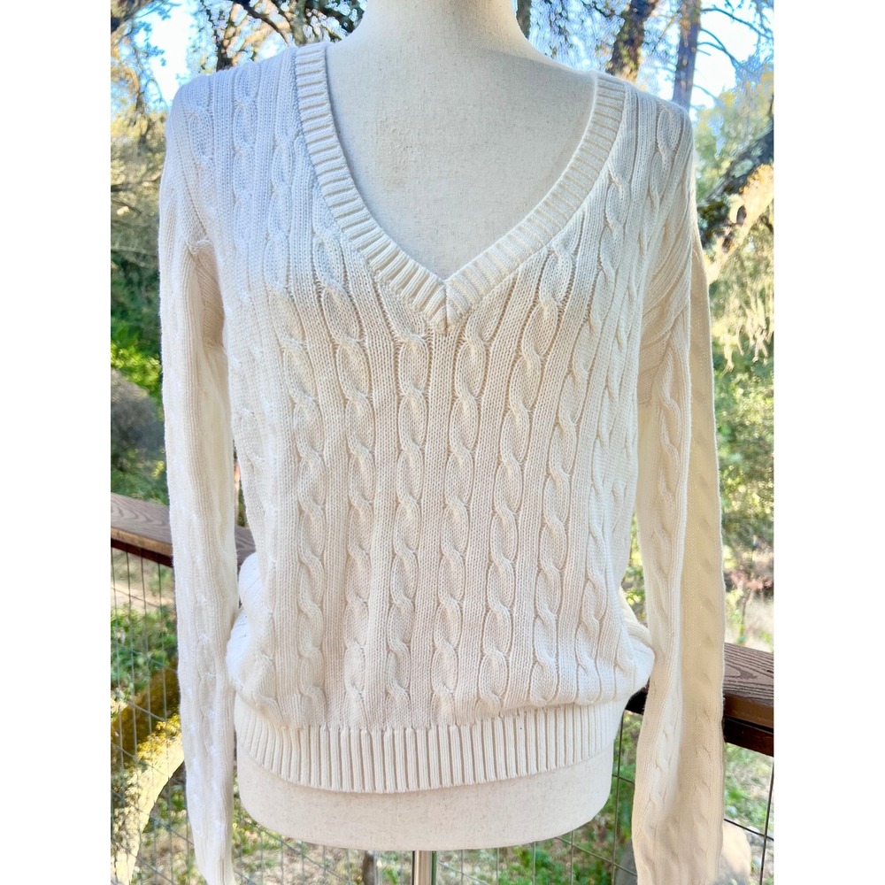 Brandy Melville Brianna Cable Knit V-Neck Sweater Cream White MNJ058